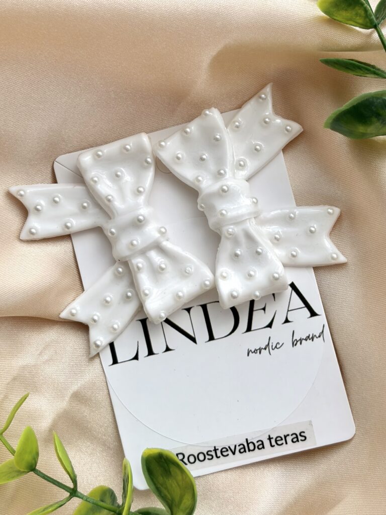 Pearl Bow